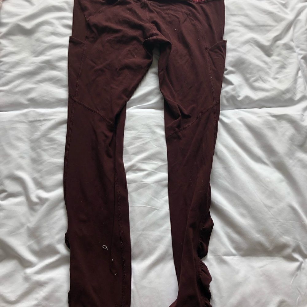 Lulu Lemon Wunder Under leggings - Picture 2 of 4